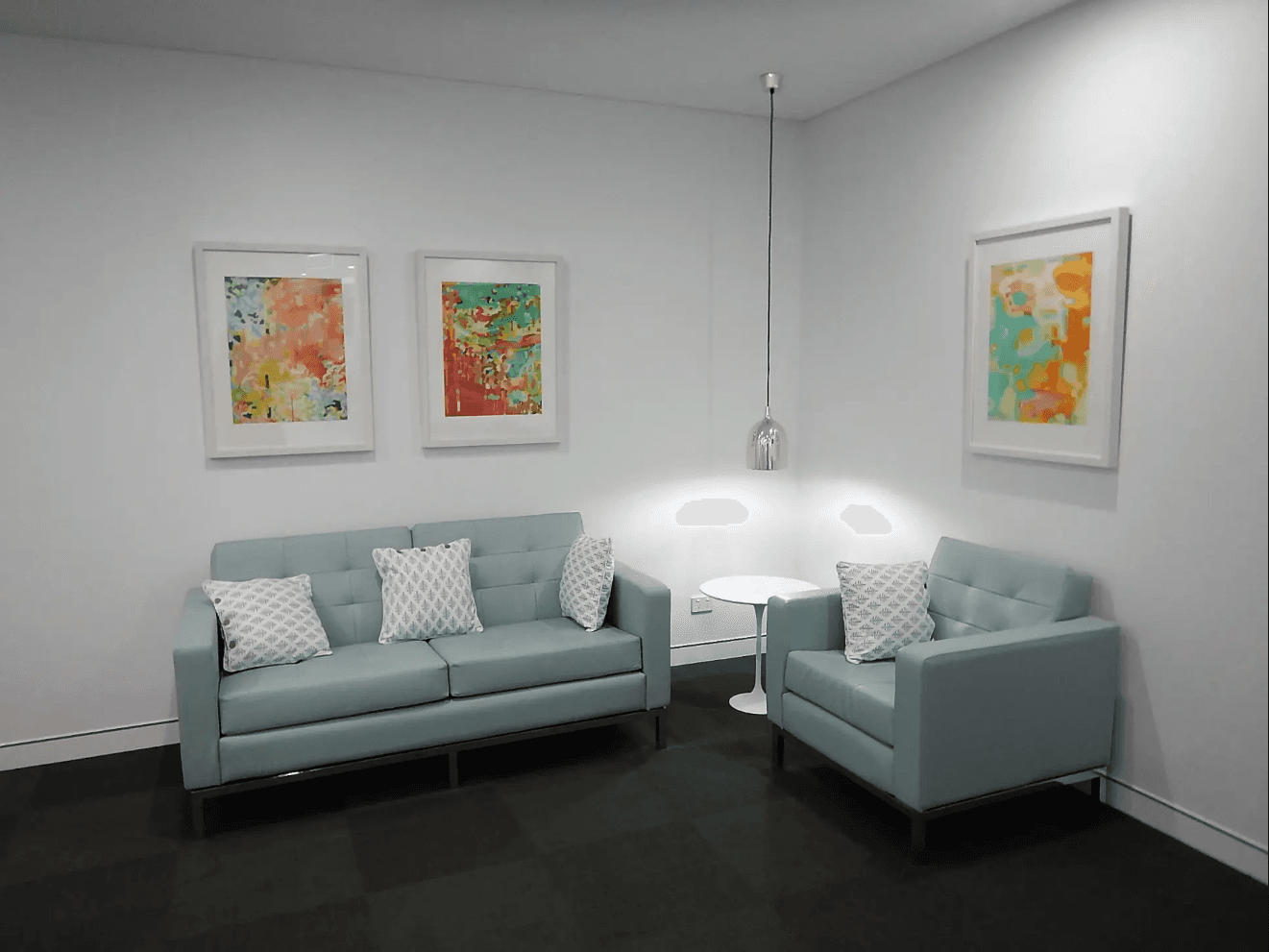 End-of-trip facilities and breakout spaces in a commercial office fitout