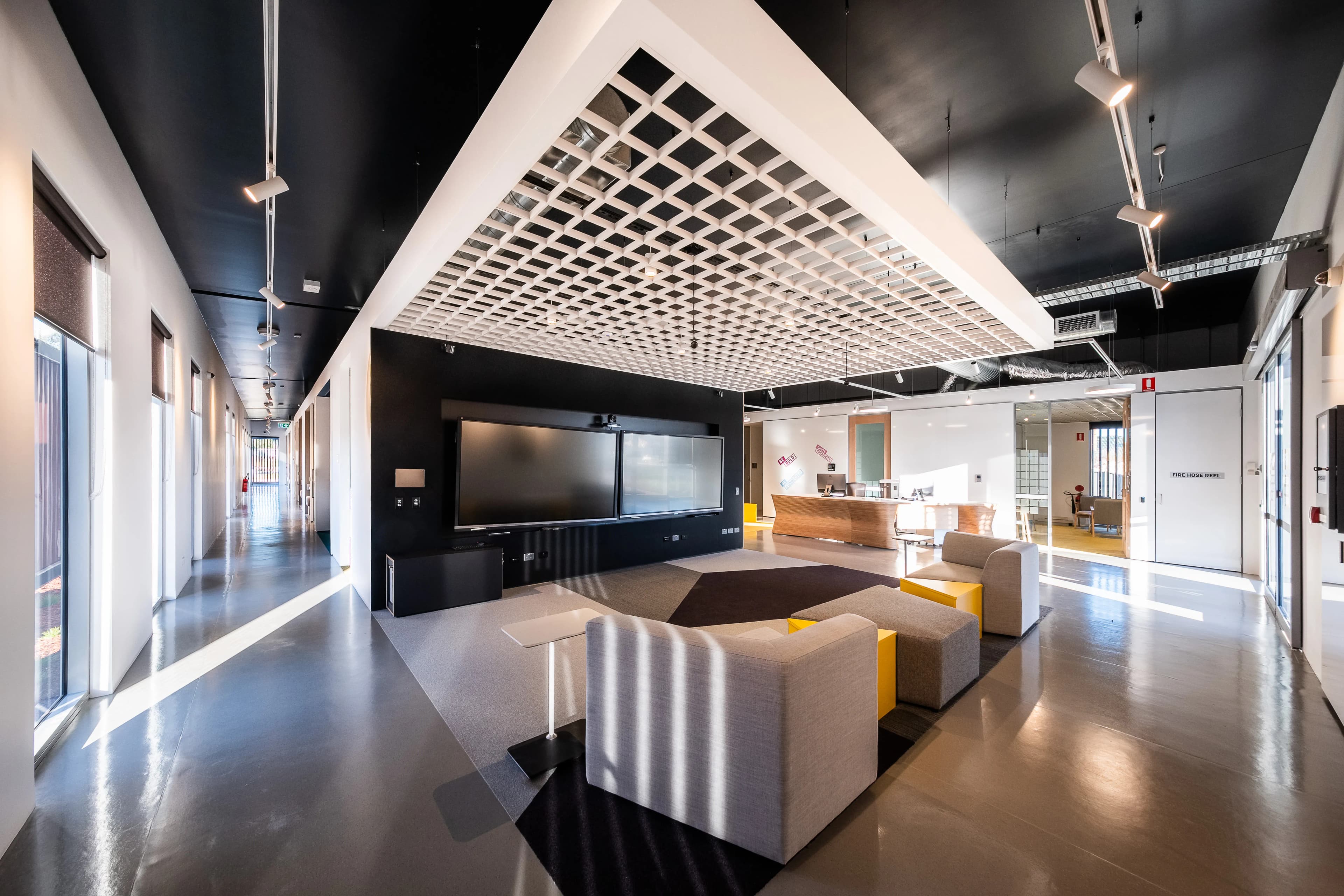 Modern workspace